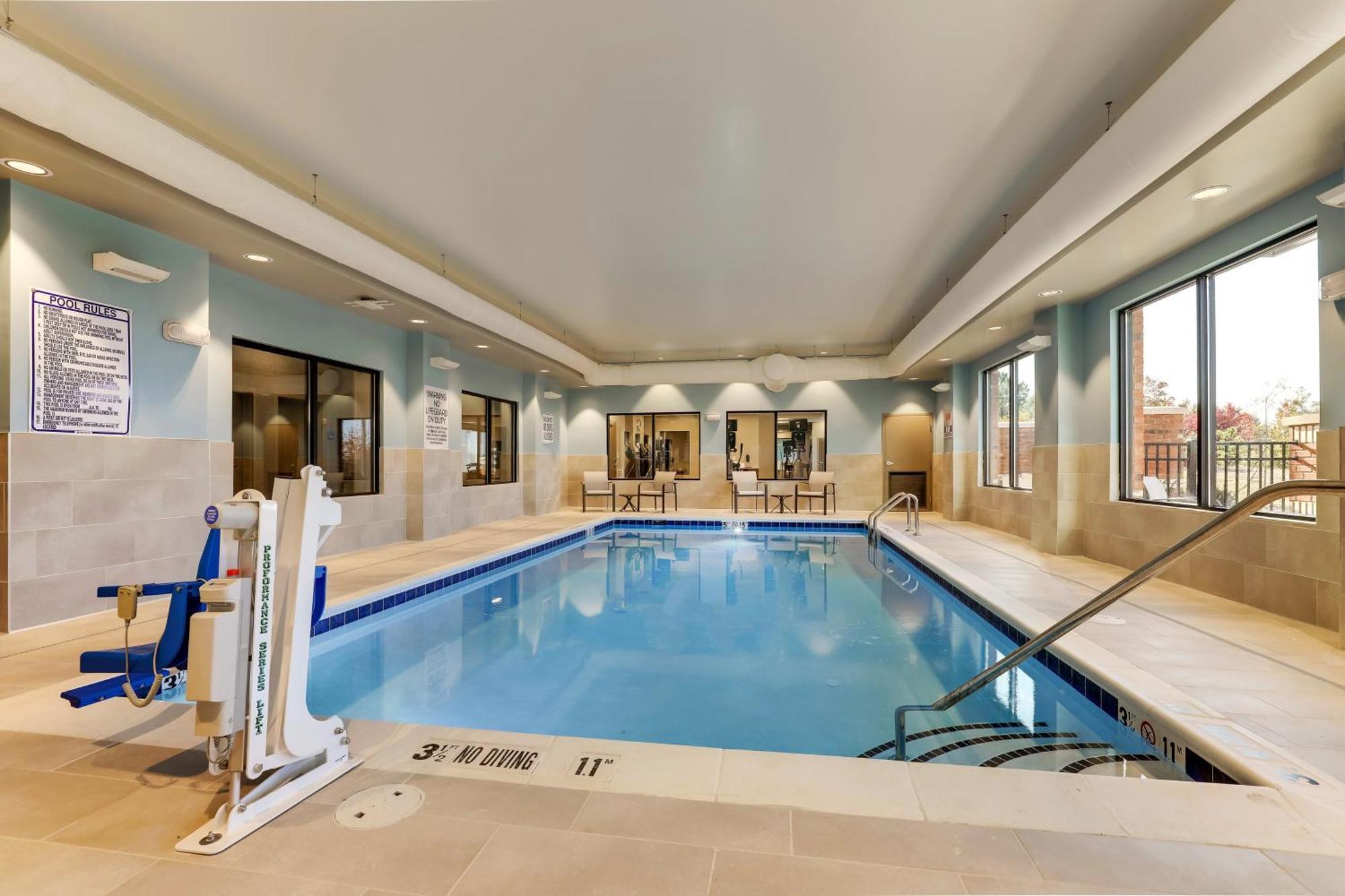 Holiday Inn Express Holly Springs - Raleigh Area By Ihg Exterior foto