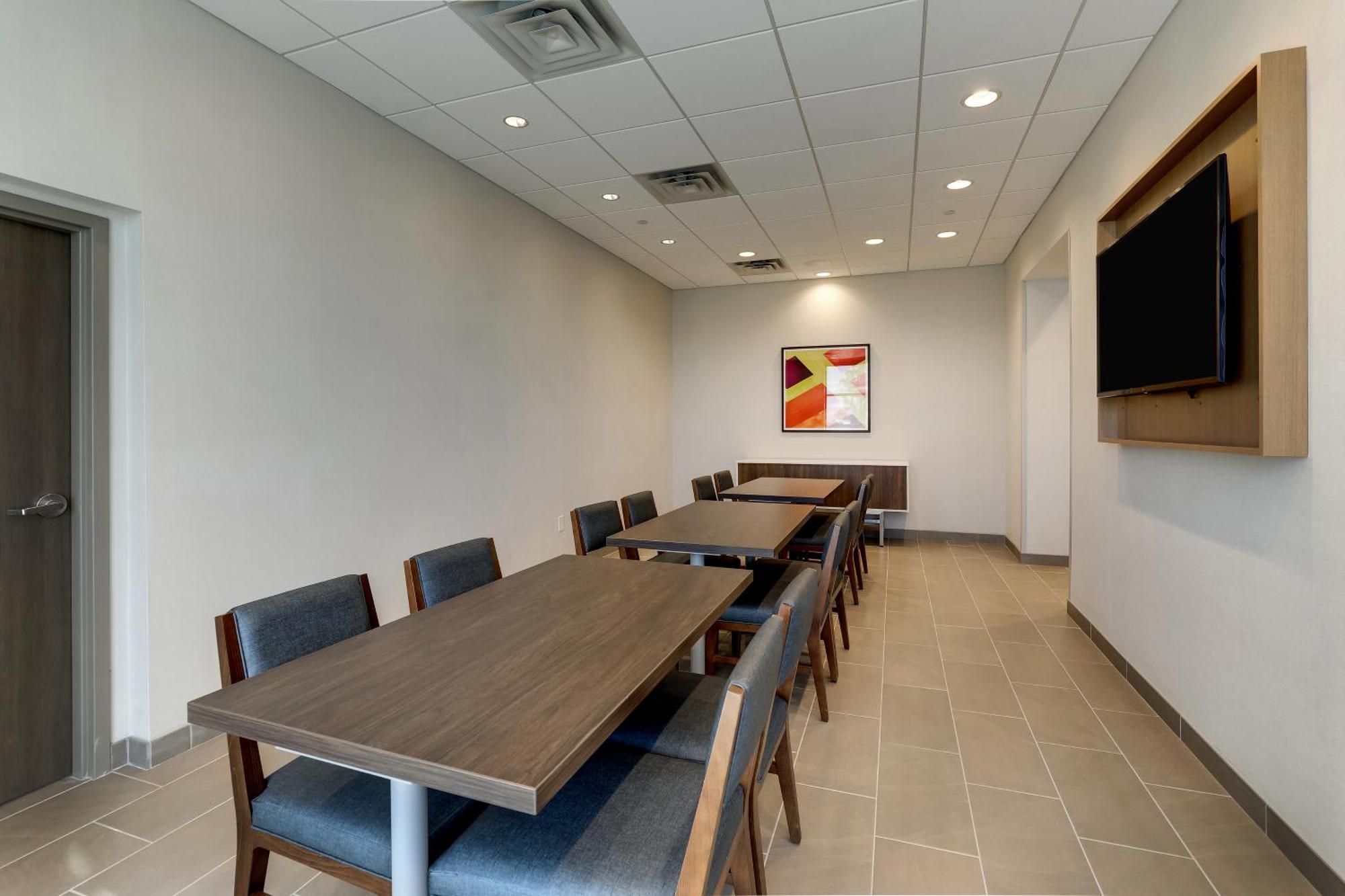 Holiday Inn Express Holly Springs - Raleigh Area By Ihg Exterior foto