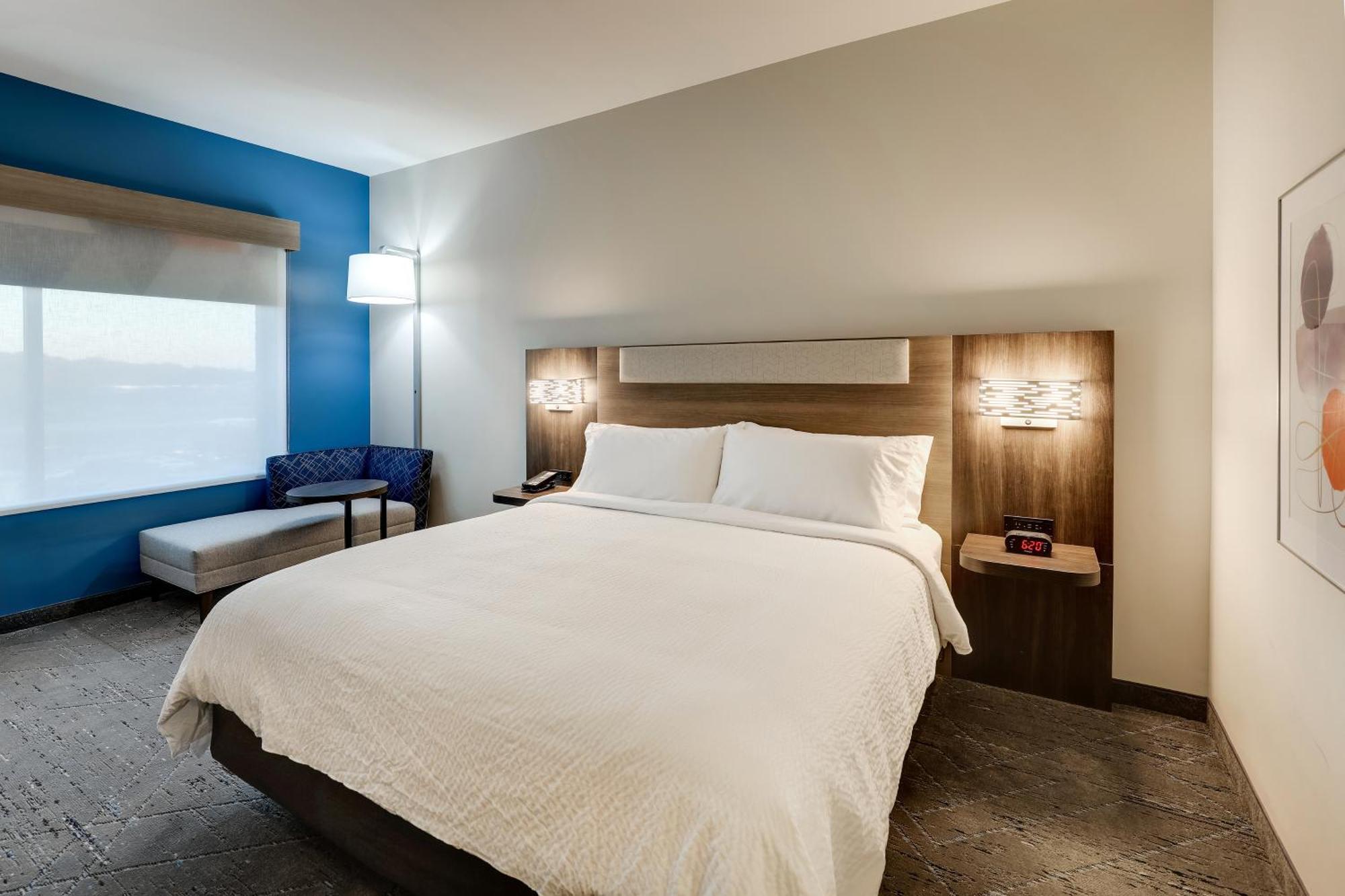 Holiday Inn Express Holly Springs - Raleigh Area By Ihg Exterior foto