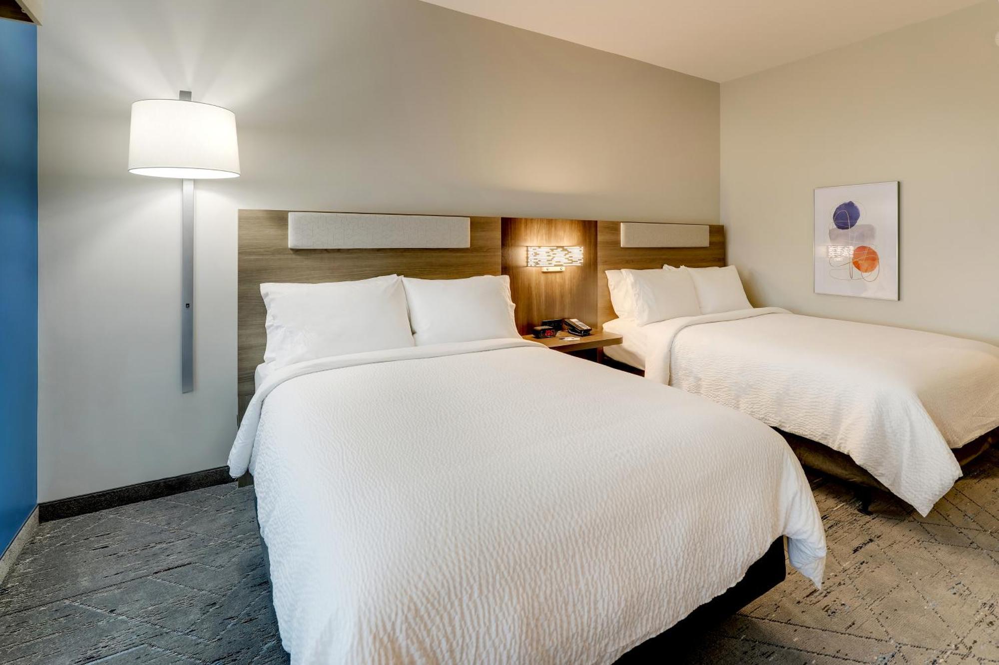 Holiday Inn Express Holly Springs - Raleigh Area By Ihg Exterior foto
